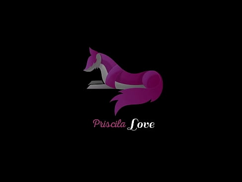 ❤️ Os meus pais deixaram-me sozinho com a minha irmã e eu derramei leite sobre os seus seios. ❤❌ Porno em nós ﹏